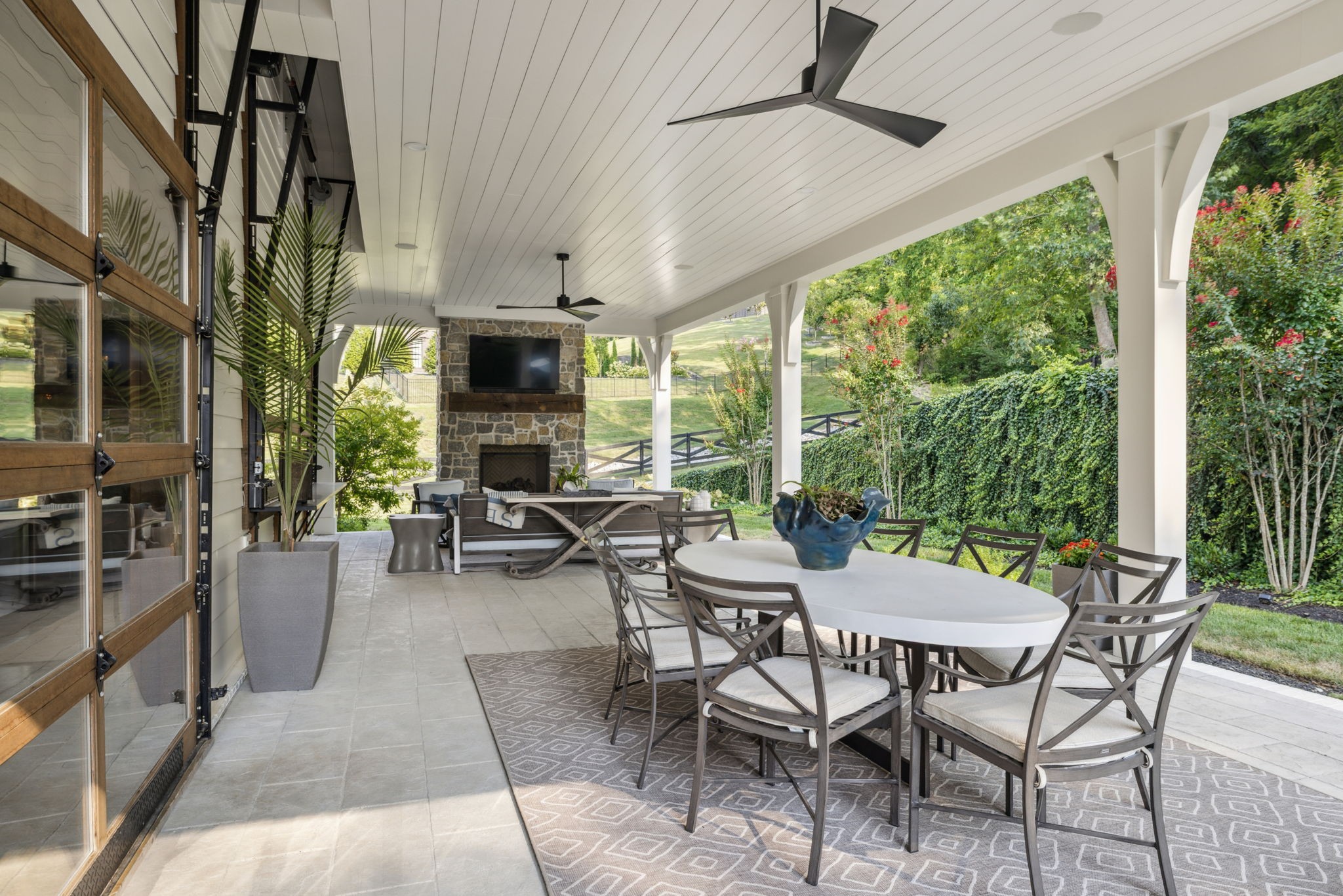 1401 Montmorenci Pass