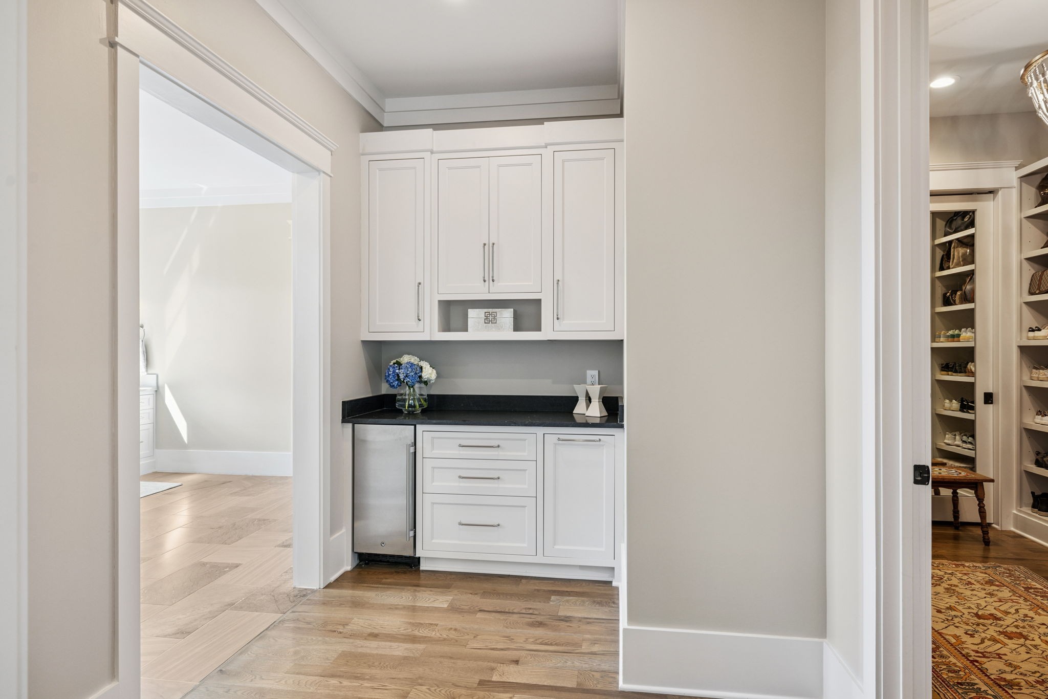 1401 Montmorenci Pass