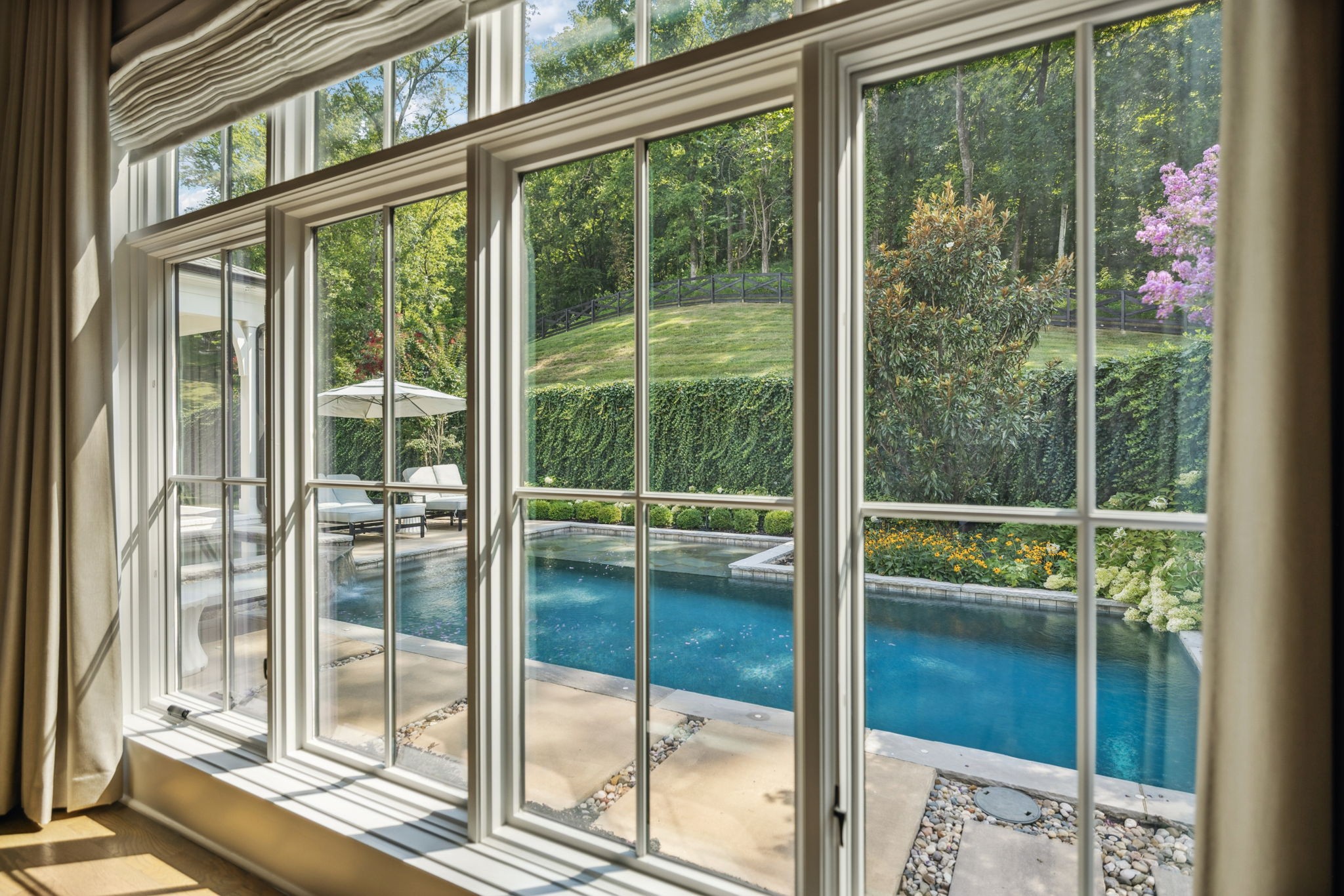 1401 Montmorenci Pass