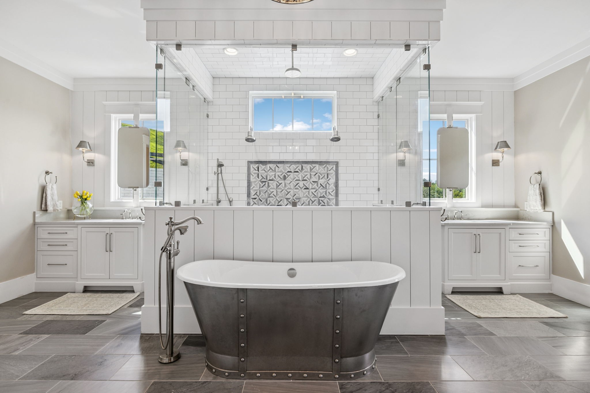 1401 Montmorenci Pass