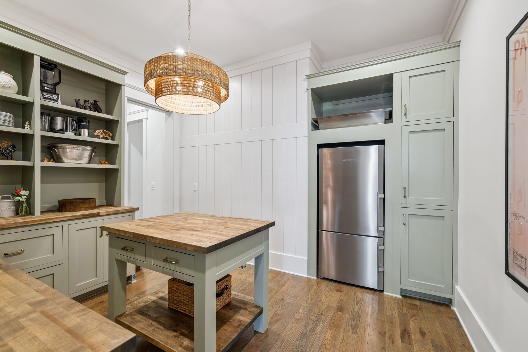 1401 Montmorenci Pass
