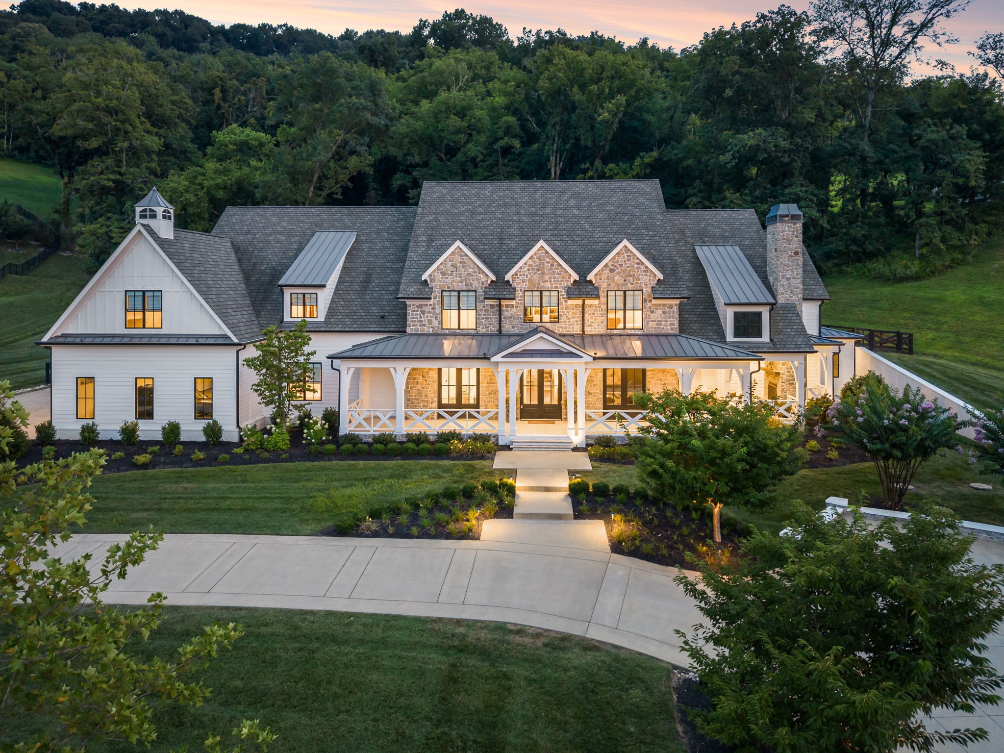 1401 Montmorenci Pass