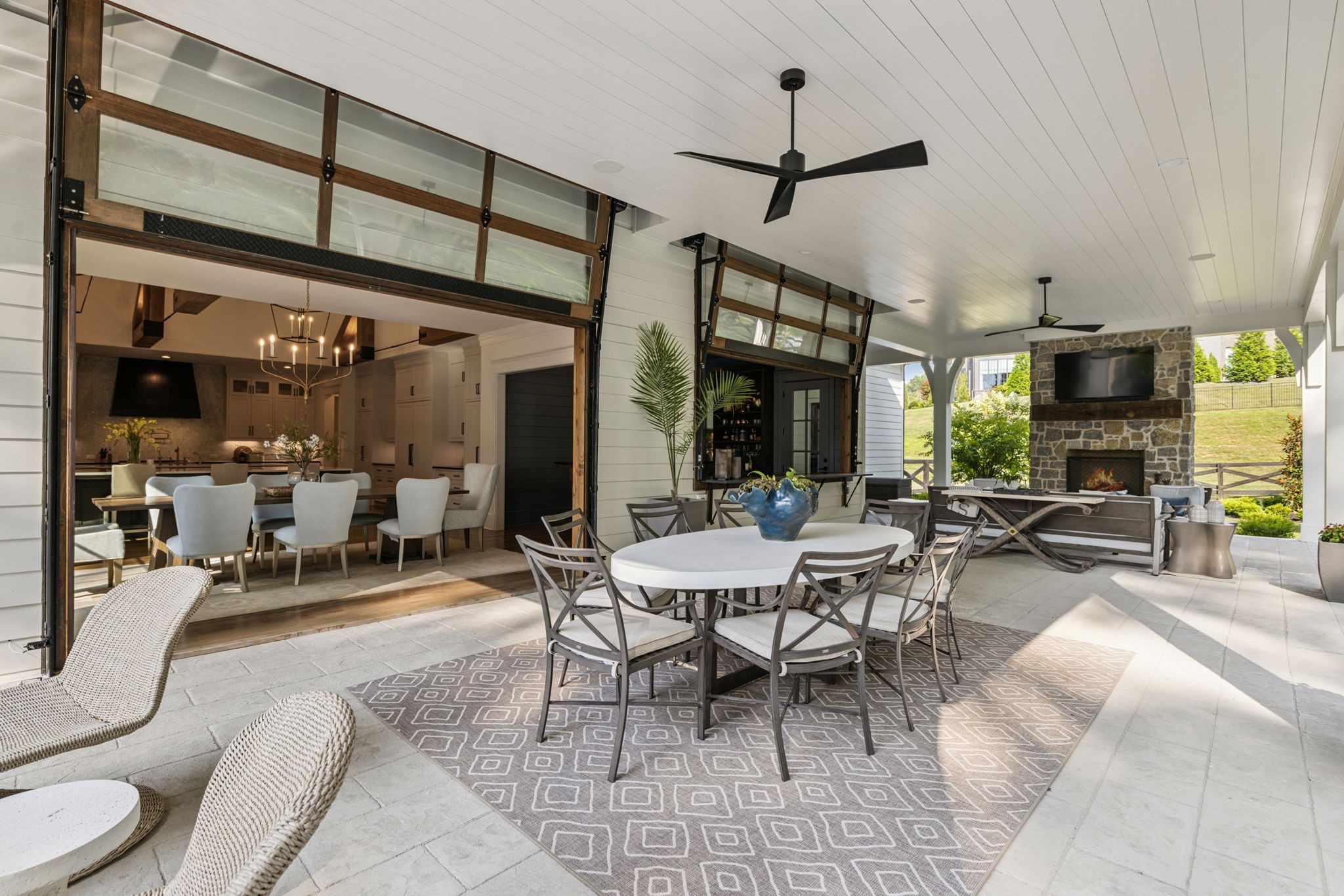 1401 Montmorenci Pass
