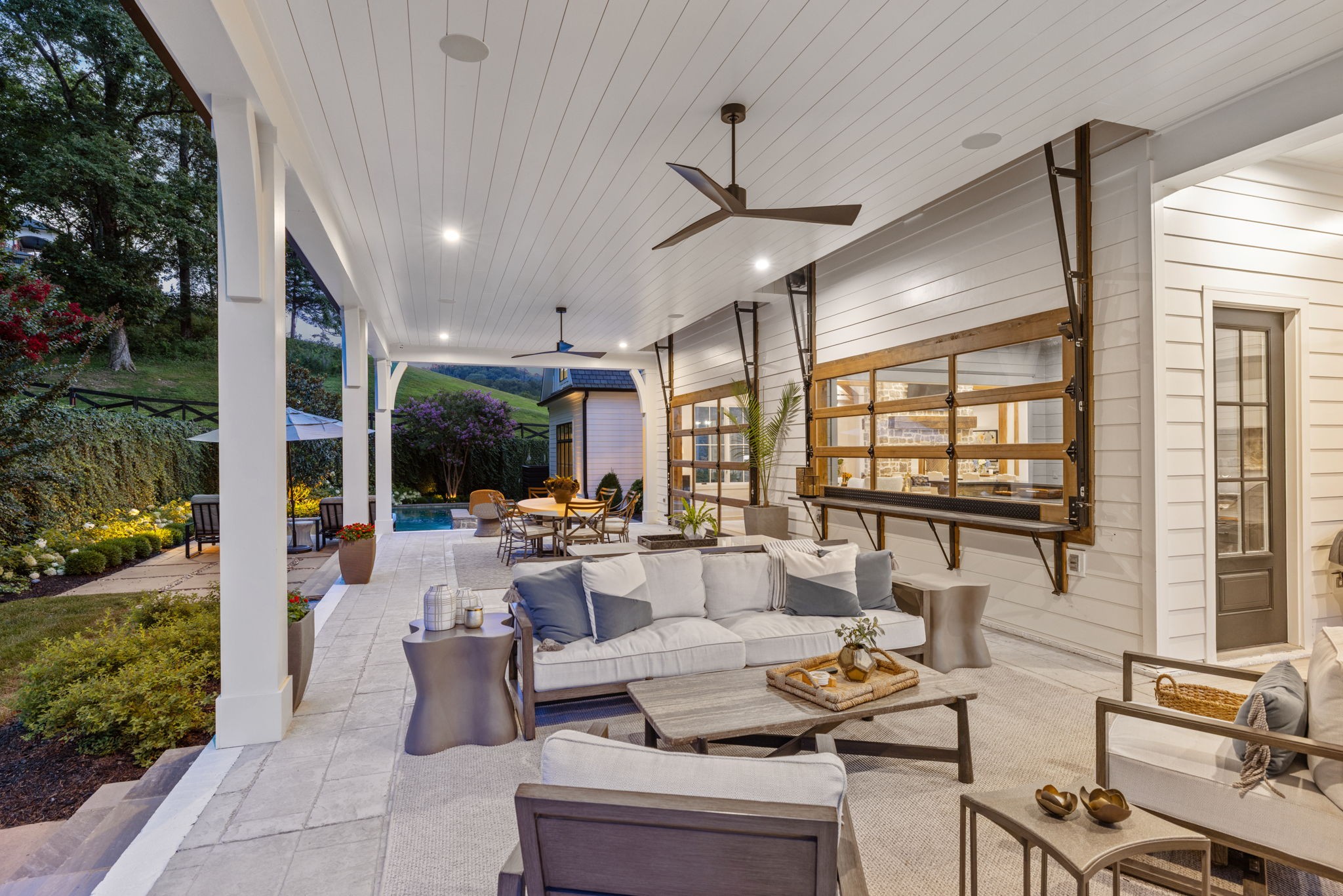 1401 Montmorenci Pass