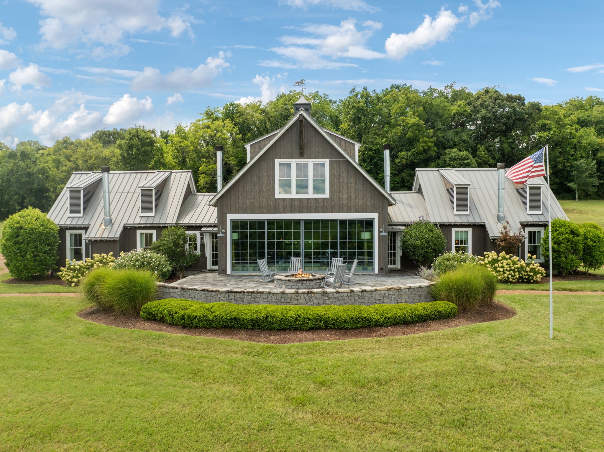 3385 Bailey Rd