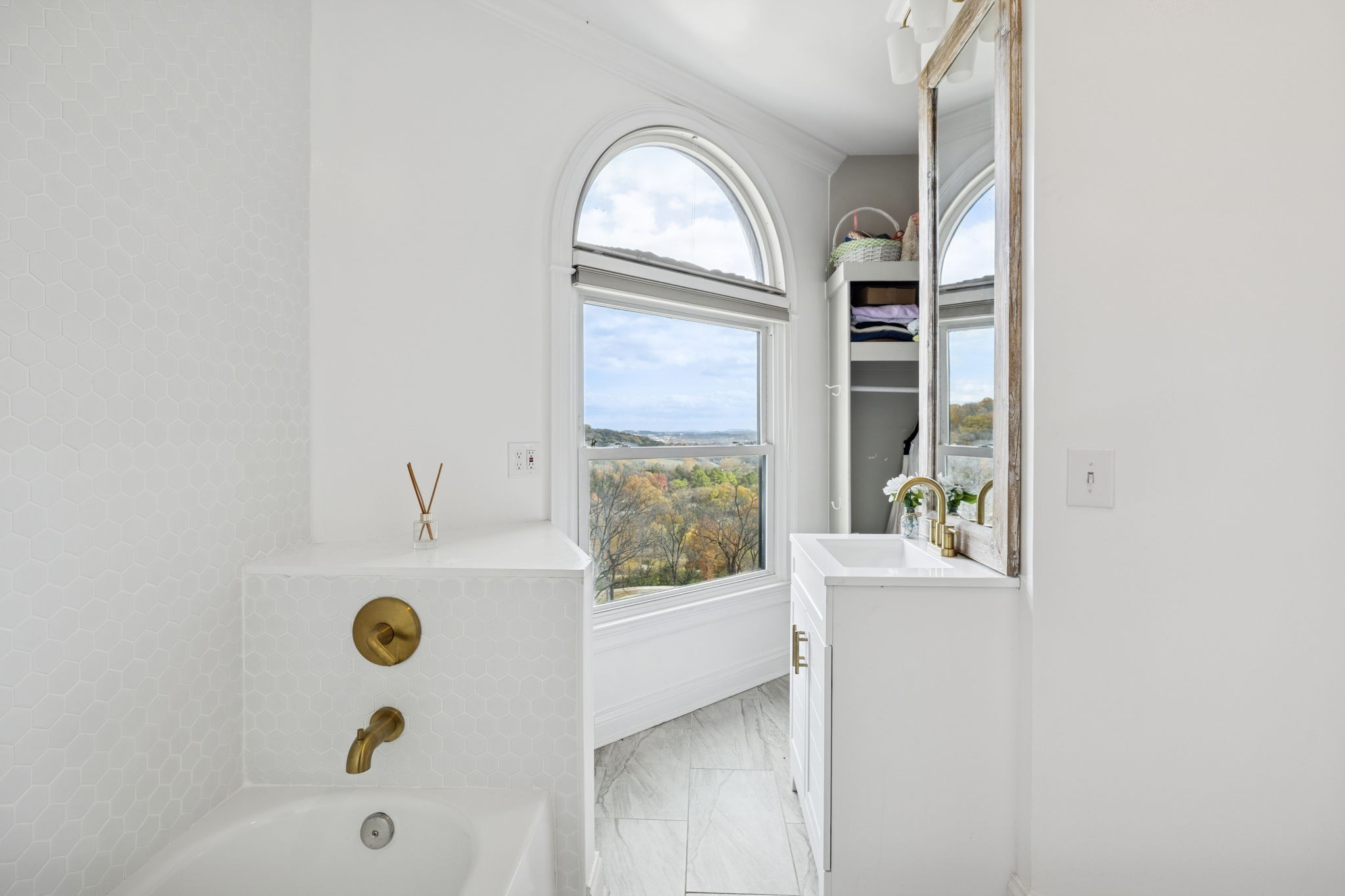 2194 S Berrys Chapel Rd