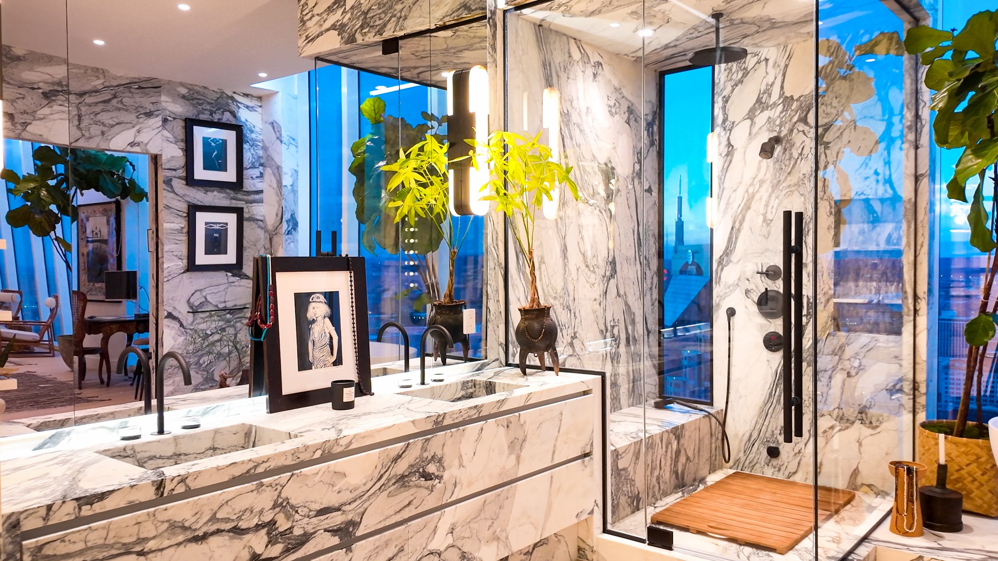 160 2nd Ave, S Unit: 4002