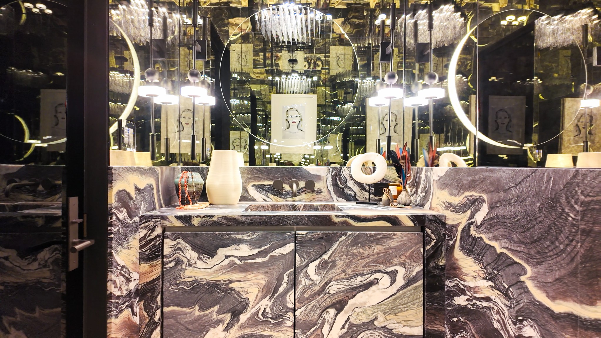 160 2nd Ave, S Unit: 4002