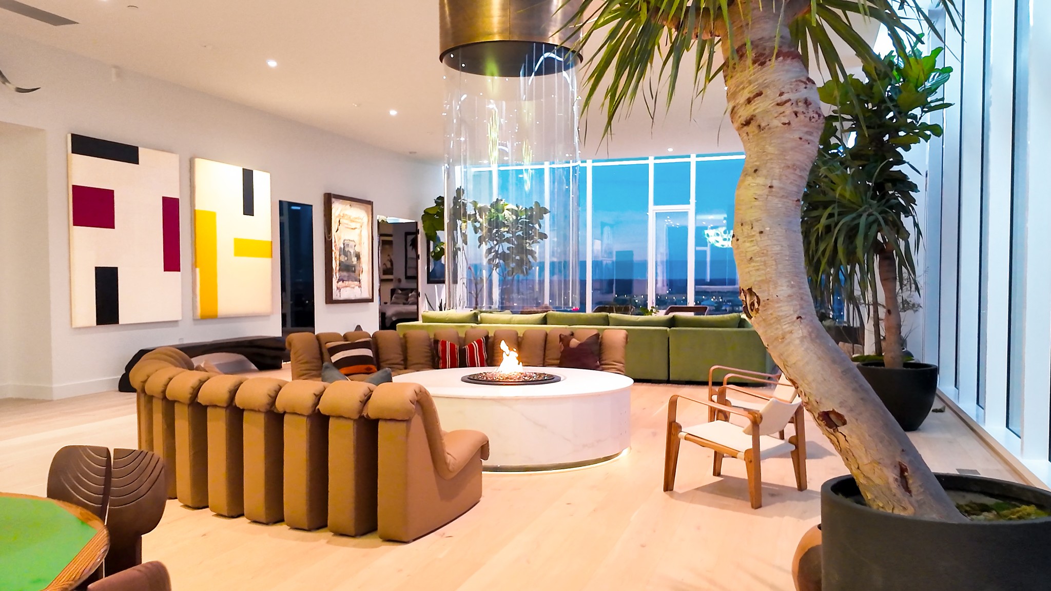 160 2nd Ave, S Unit: 4002