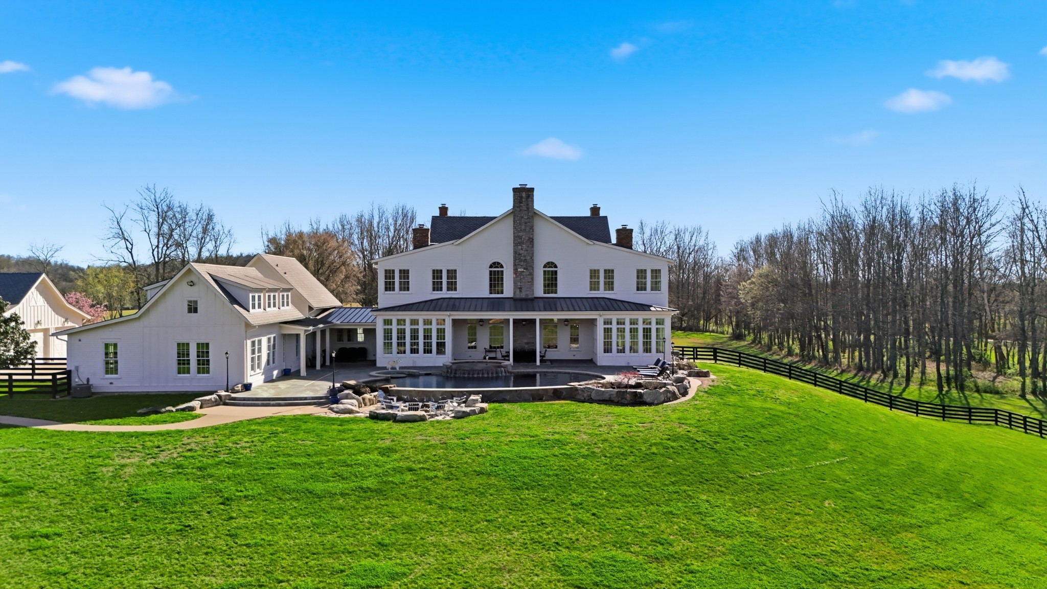 4810 Scenic Oaks Ln