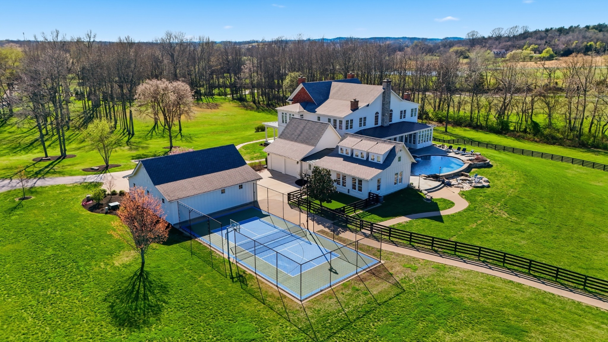 4810 Scenic Oaks Ln