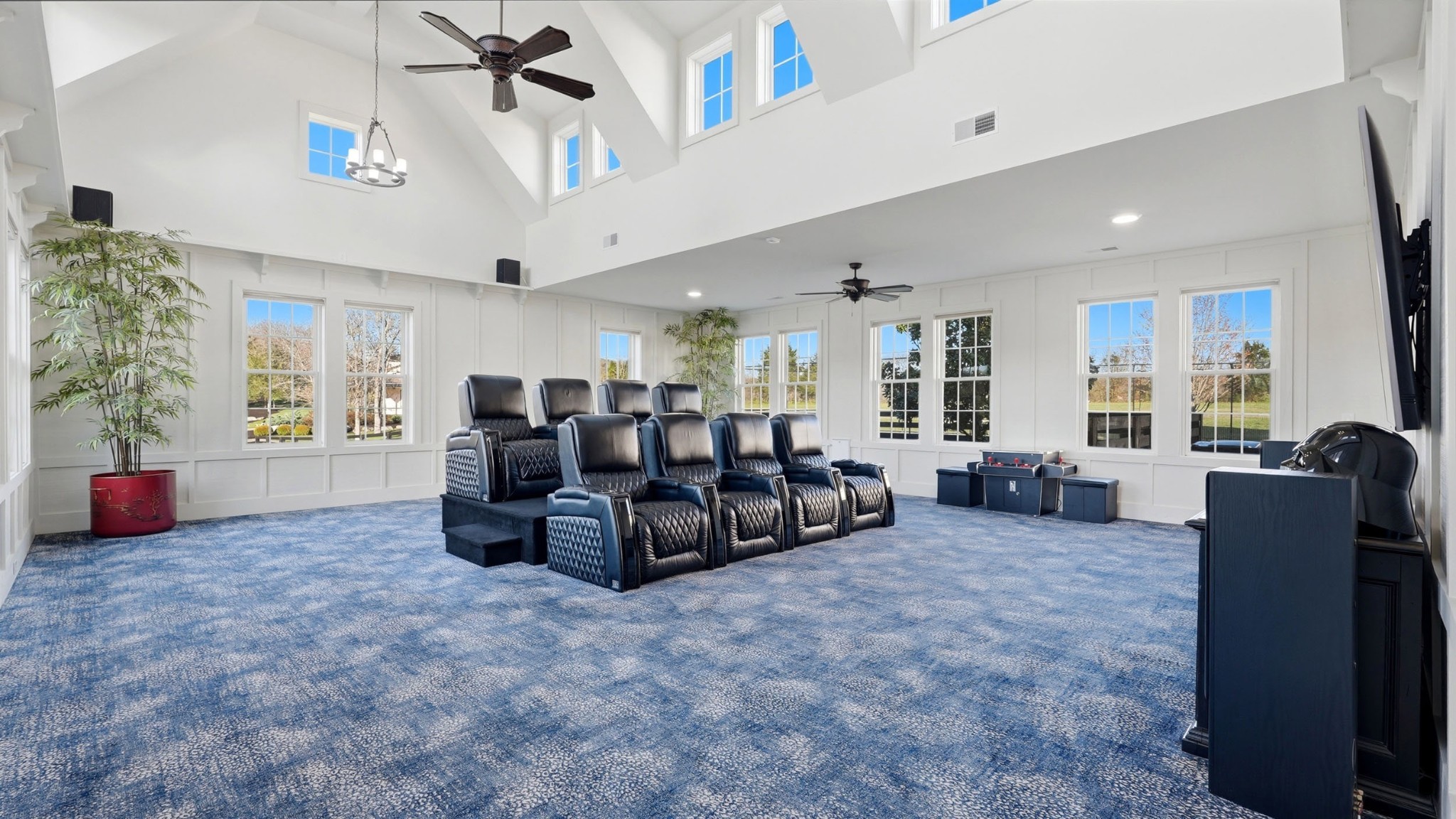 4810 Scenic Oaks Ln