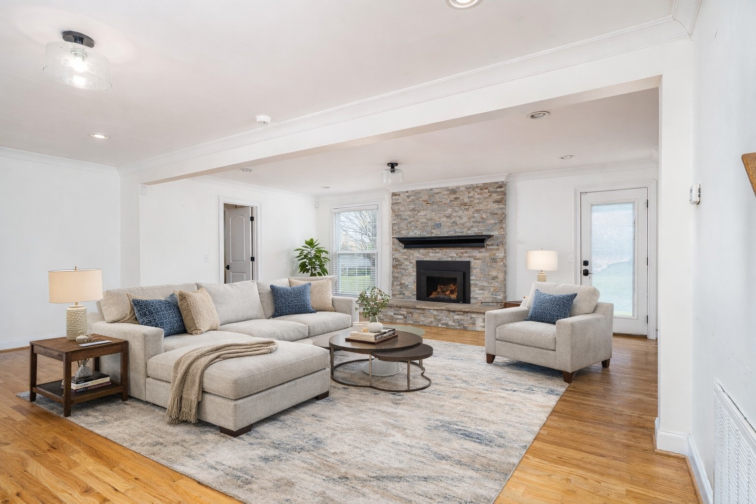 111 Poplar St