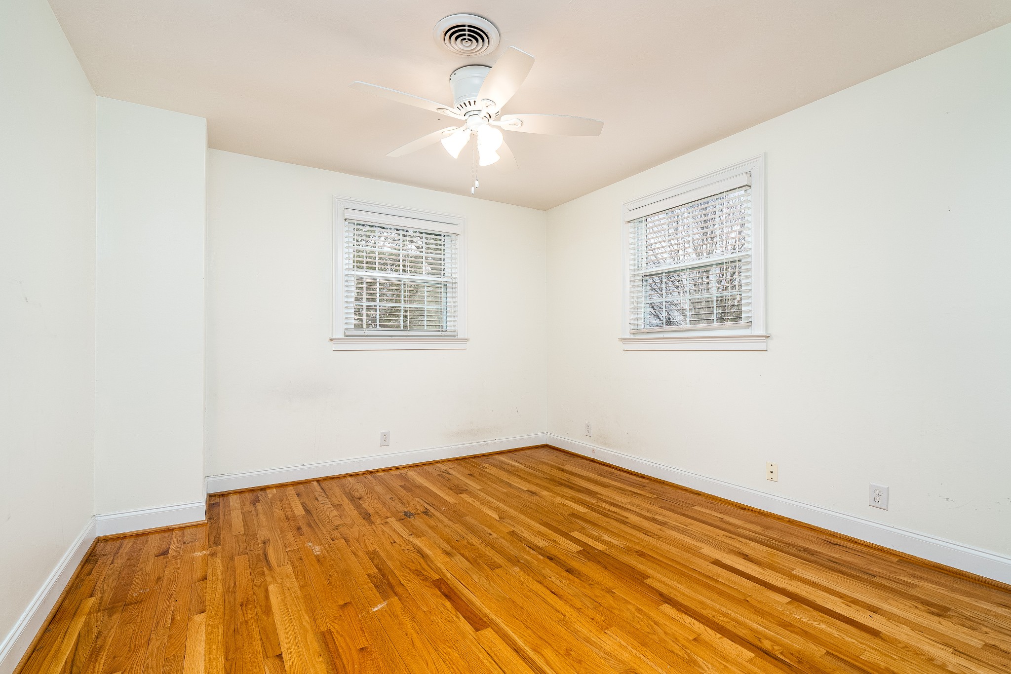 111 Poplar St
