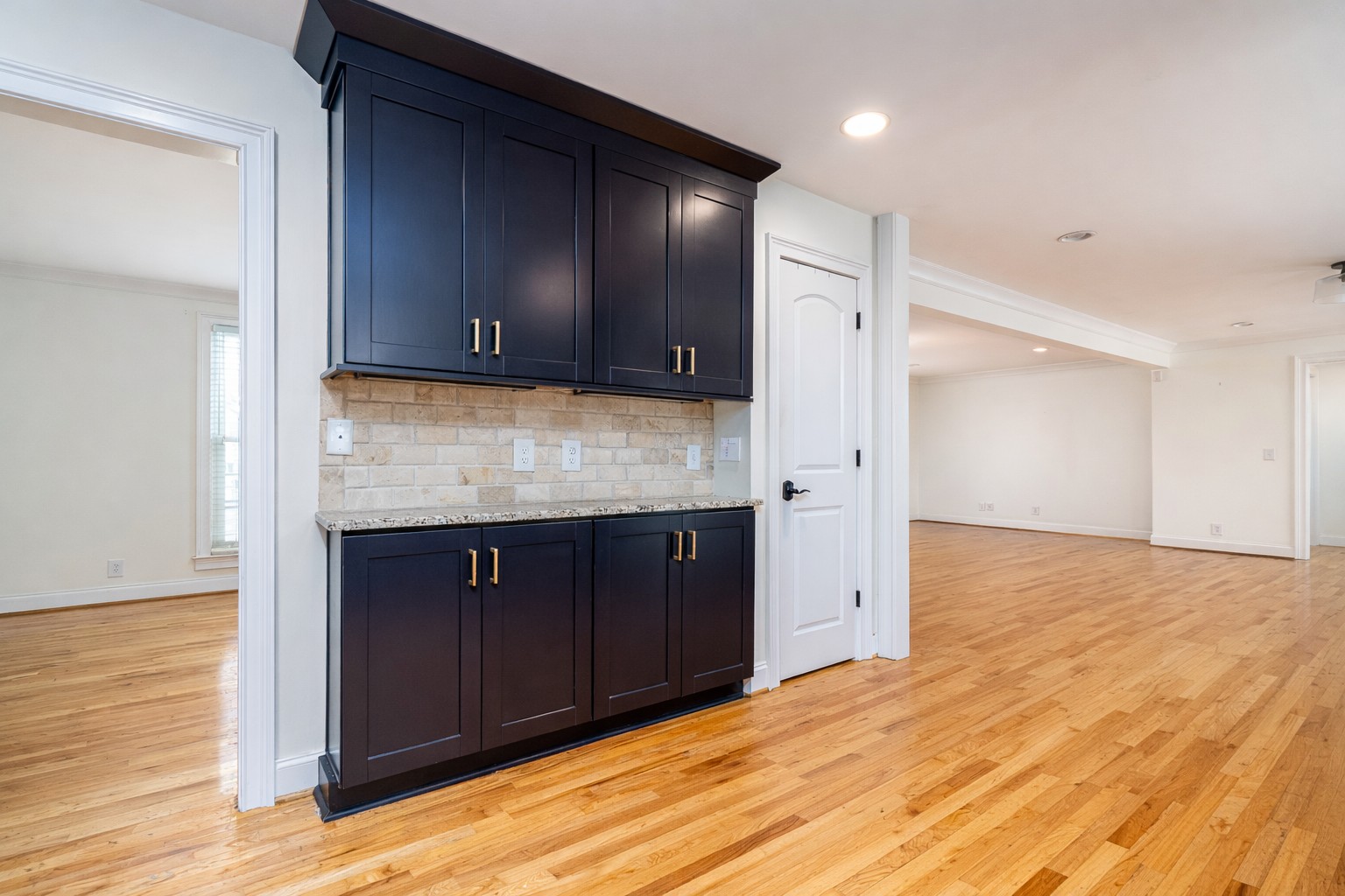 111 Poplar St