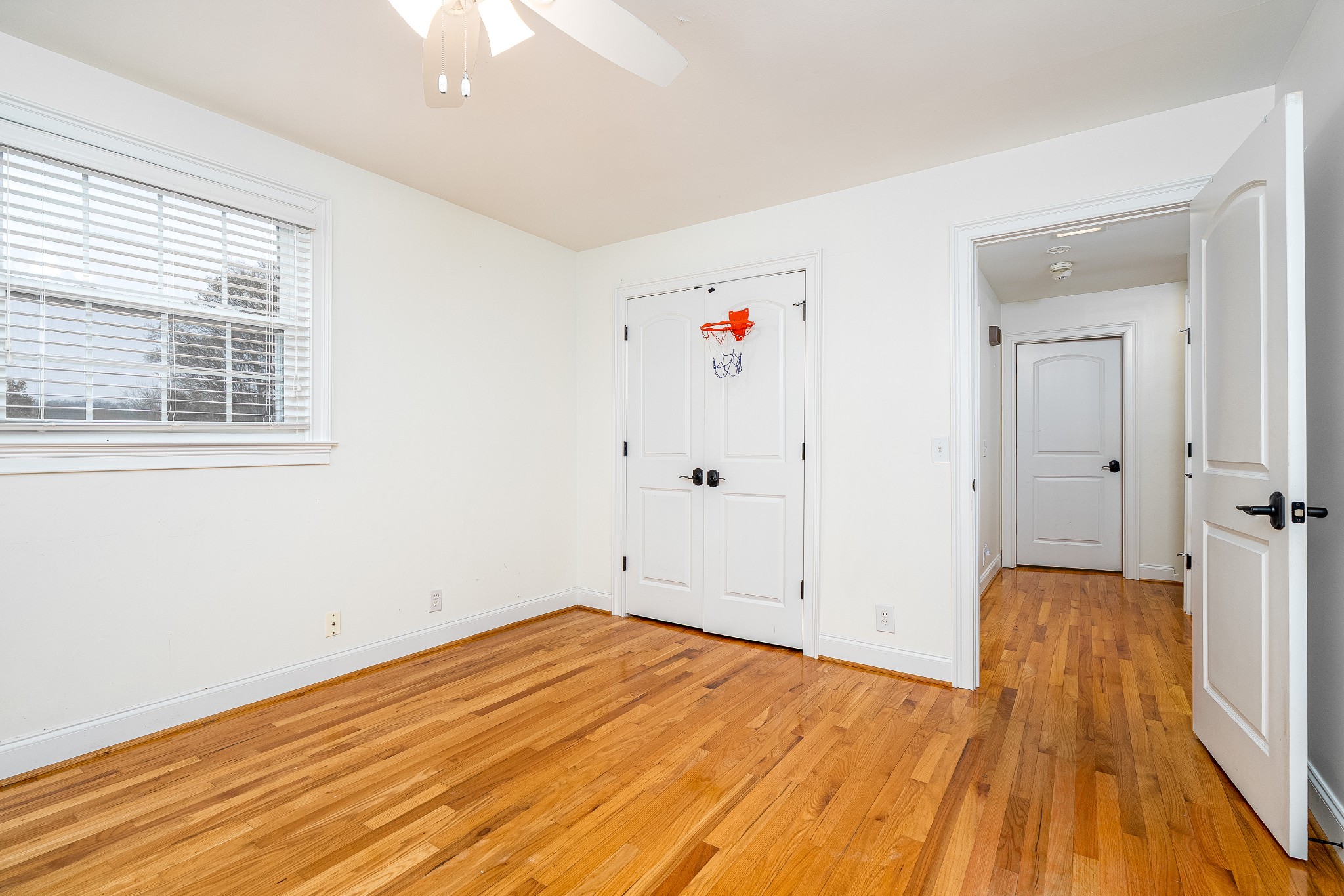 111 Poplar St
