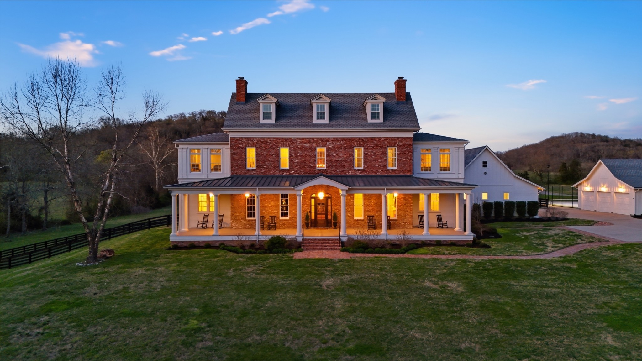 4810 Scenic Oaks Ln