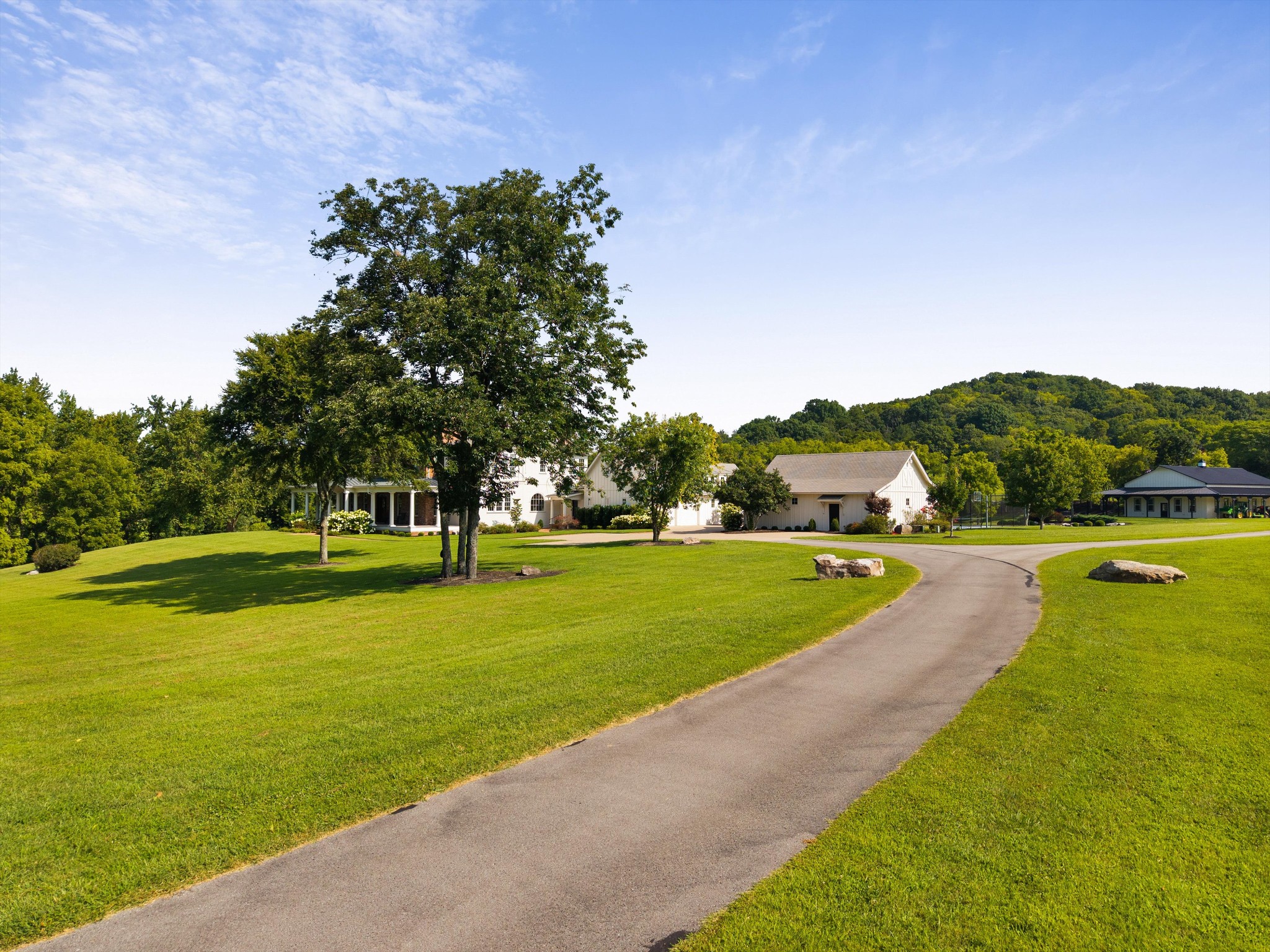 4810 Scenic Oaks Ln