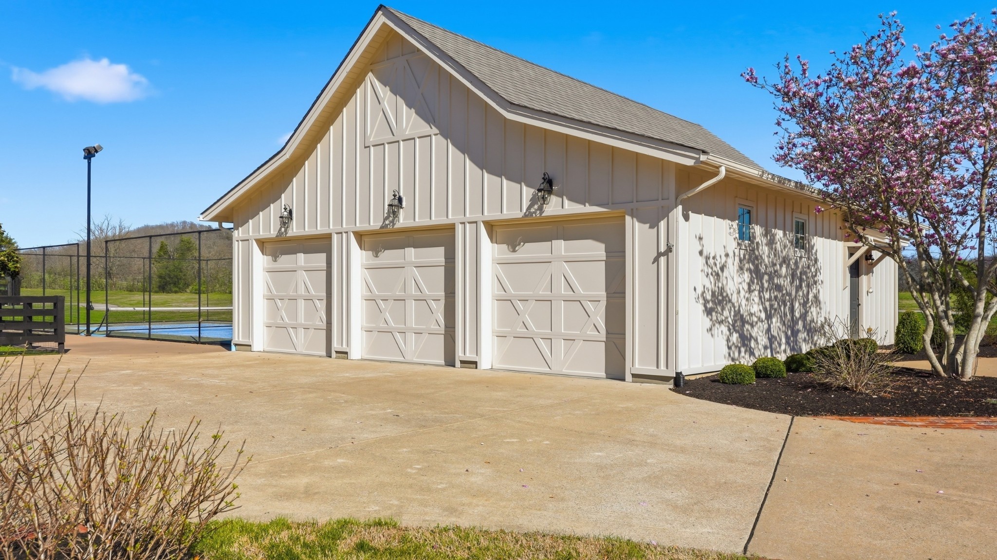 4810 Scenic Oaks Ln