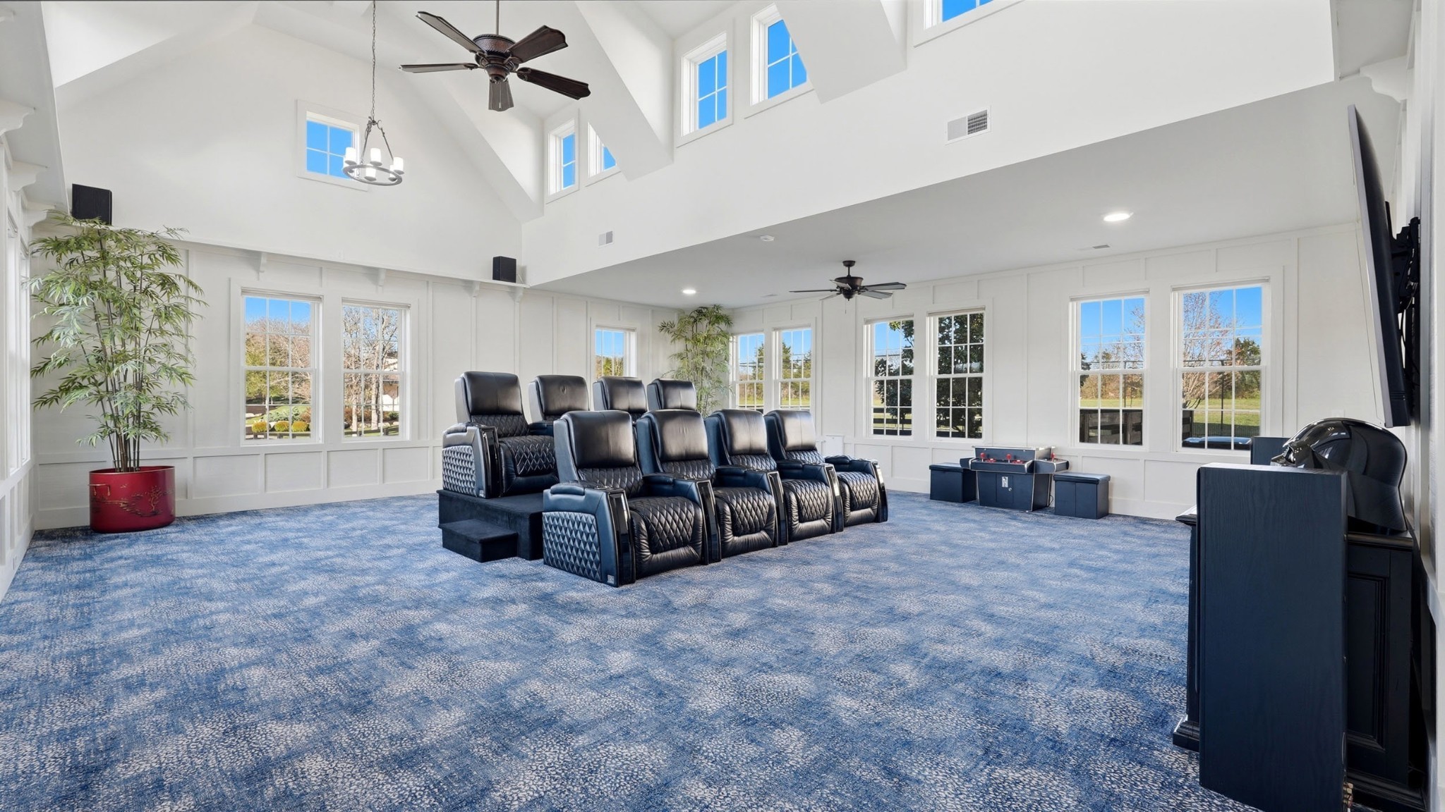 4810 Scenic Oaks Ln