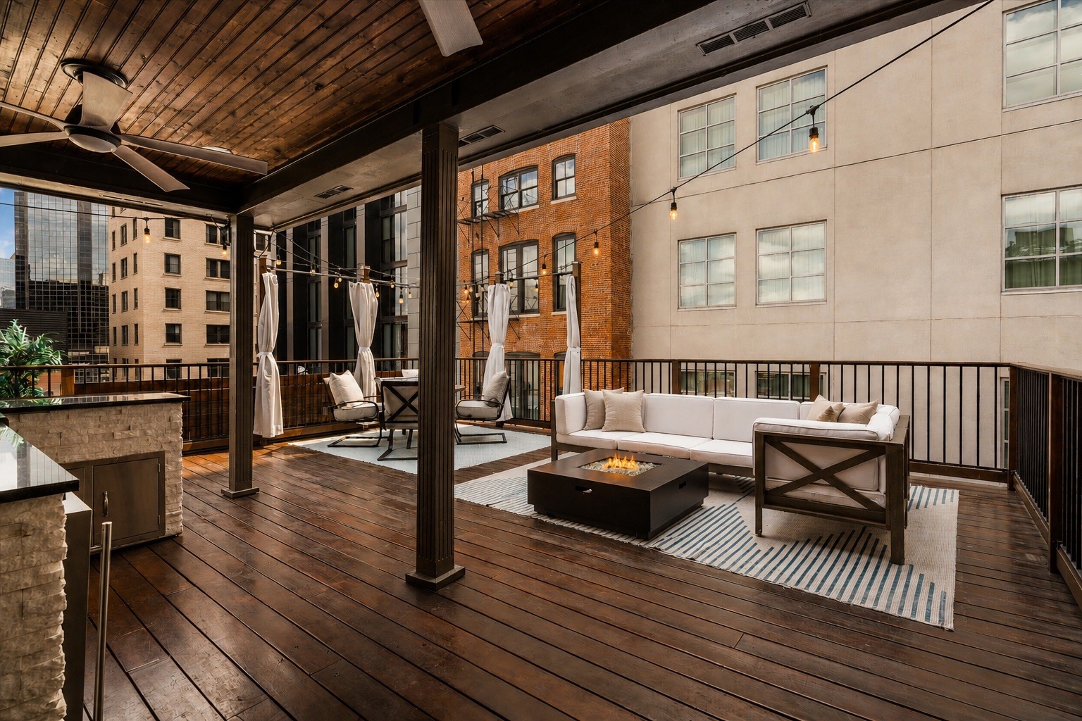207 3rd Ave, N Unit: 602