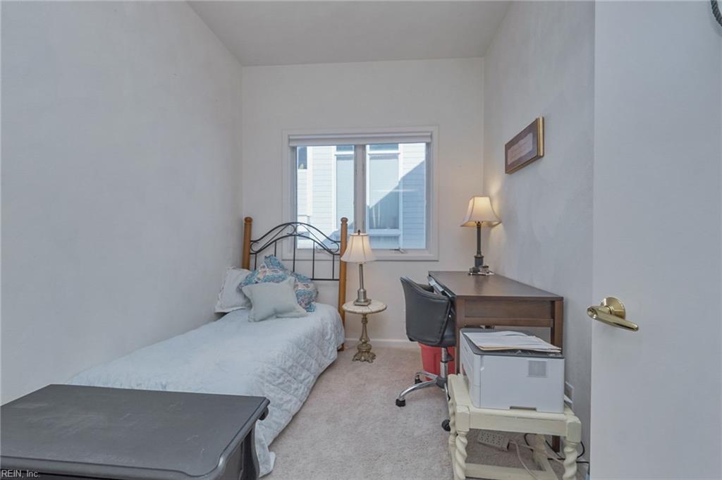 1074 W Ocean View AVE B