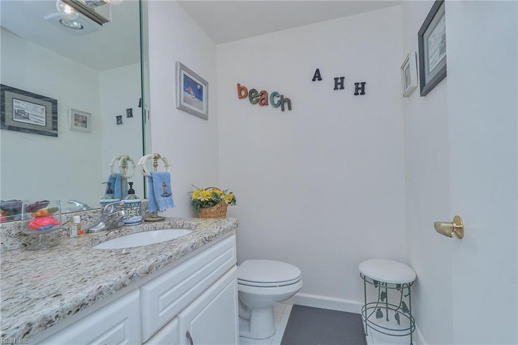 1074 W Ocean View AVE B