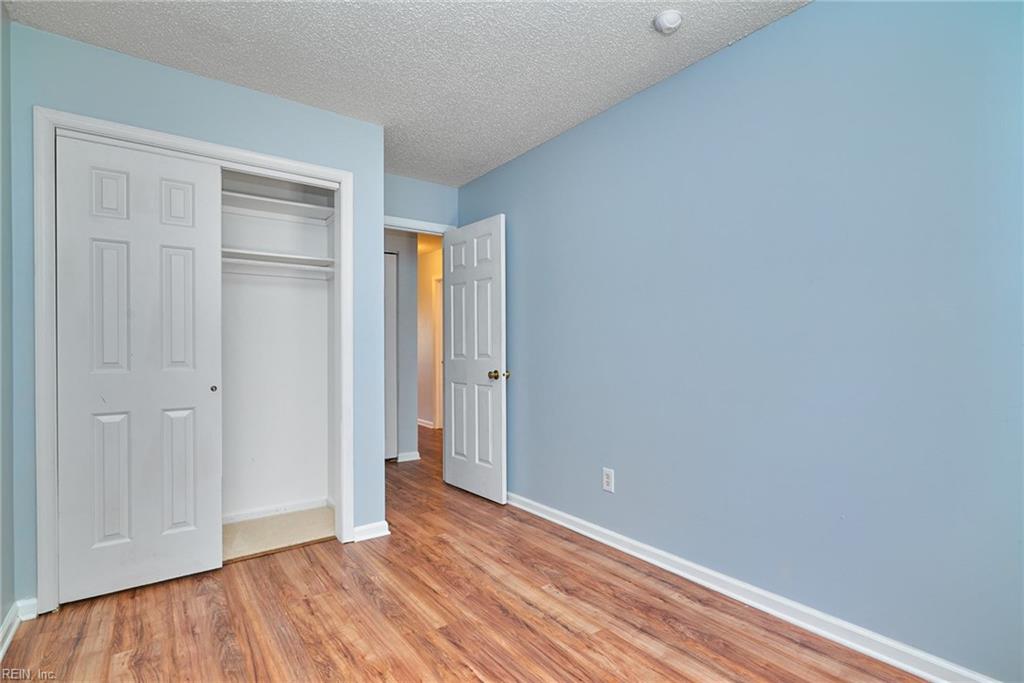 1577 Crescent Pointe LN