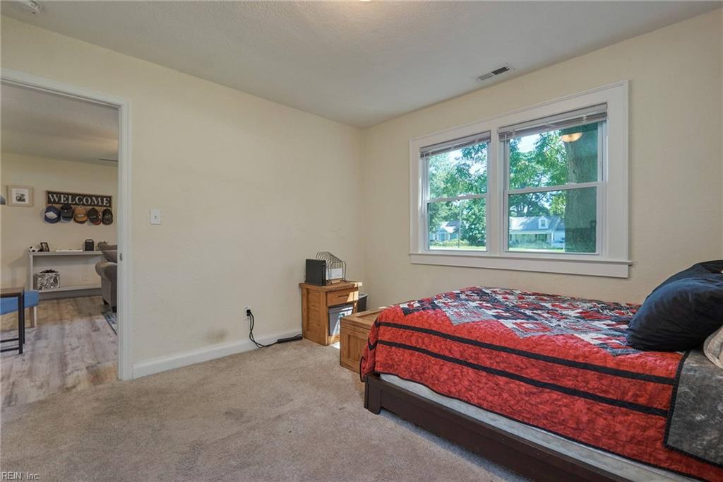 8039 Chesapeake BLVD