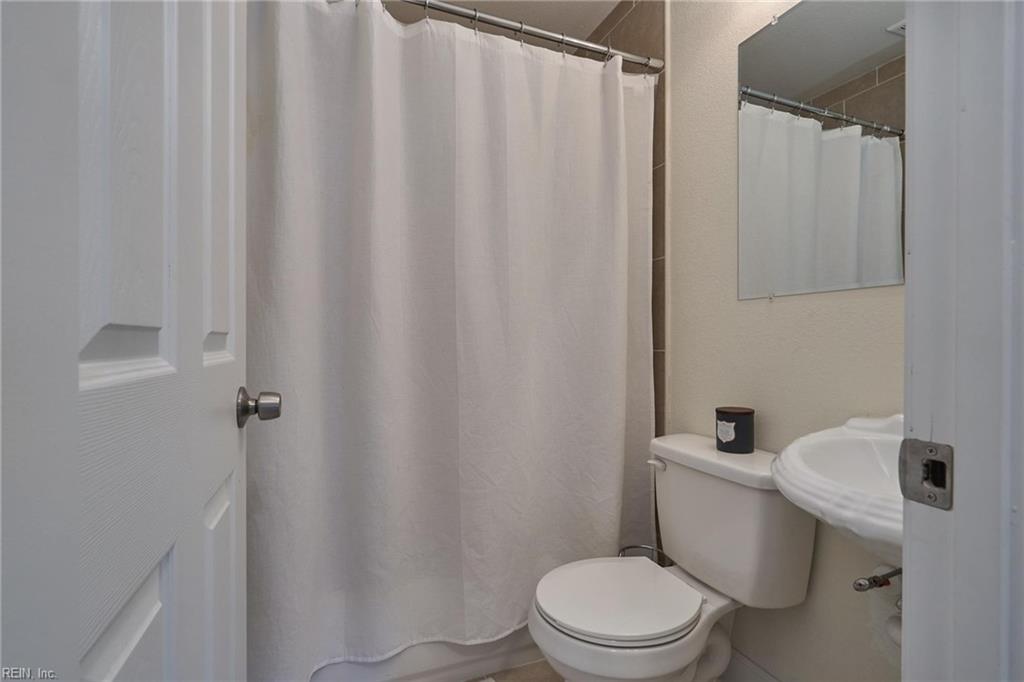 8039 Chesapeake BLVD