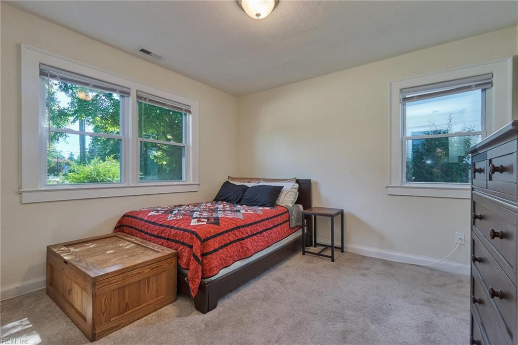 8039 Chesapeake BLVD