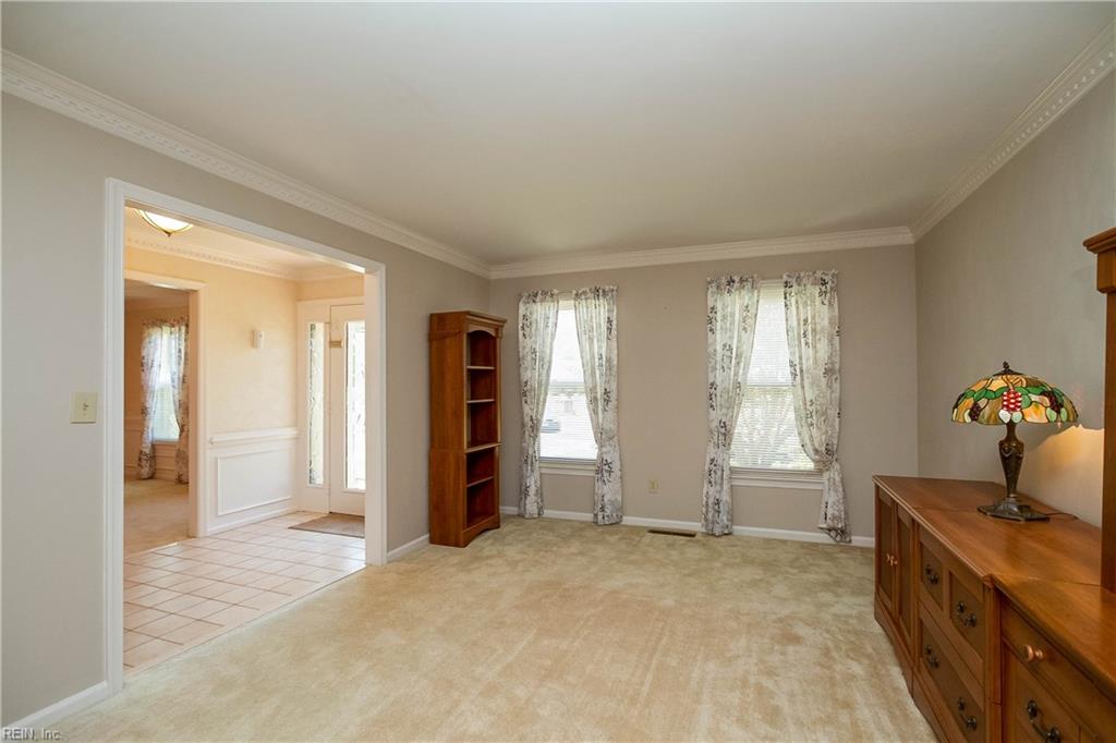 7112 Foxs Lair Court