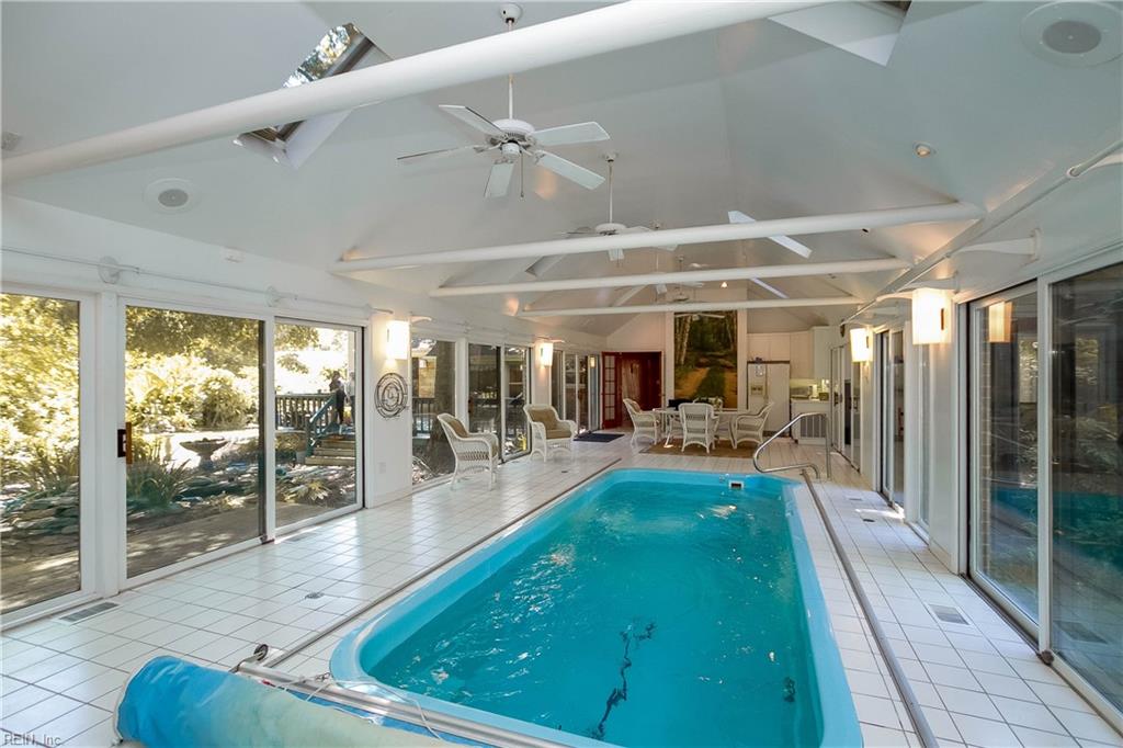 7112 Foxs Lair Court