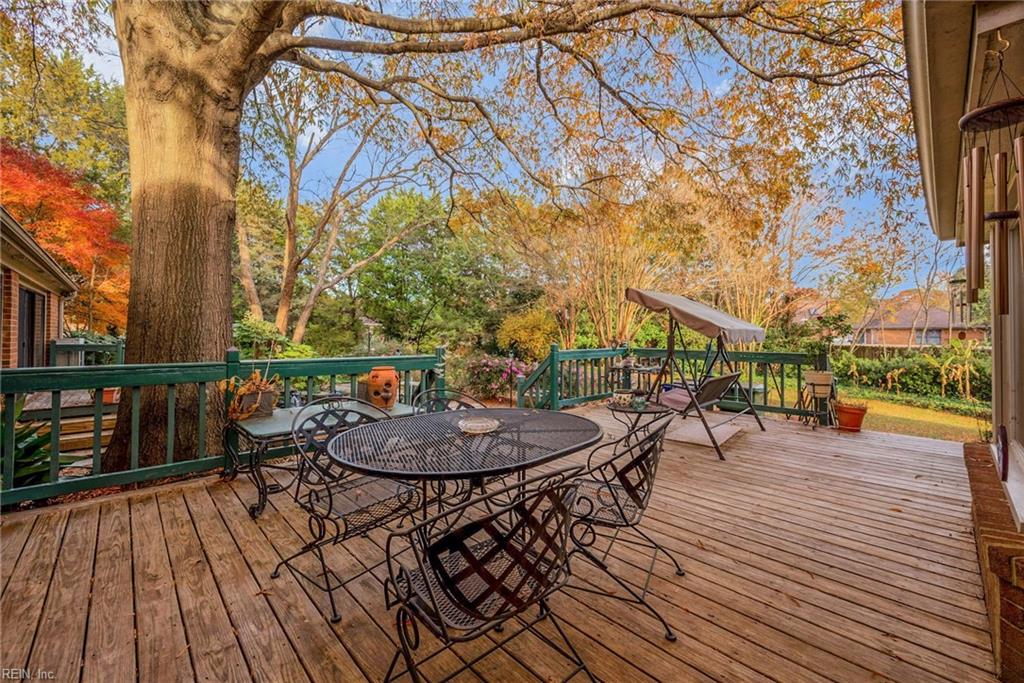 7112 Foxs Lair Court