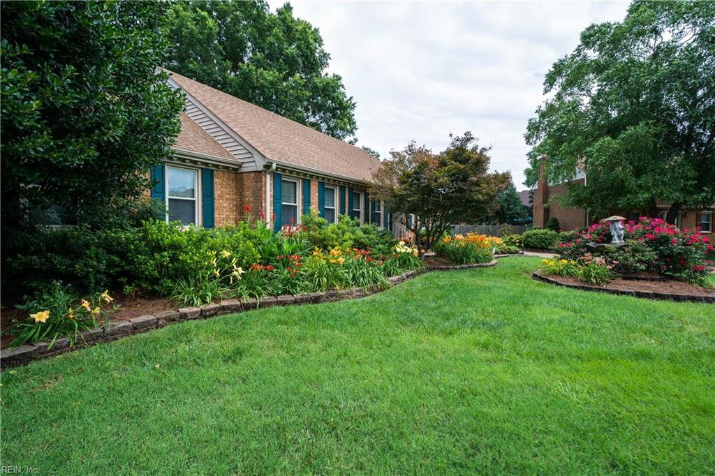 7112 Foxs Lair Court