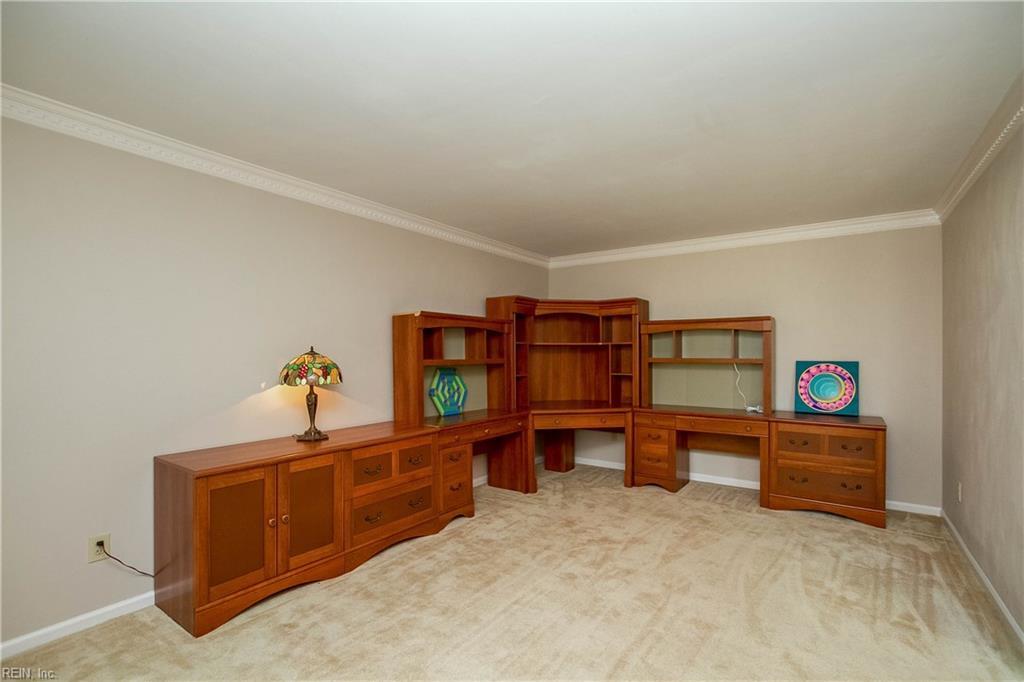 7112 Foxs Lair Court