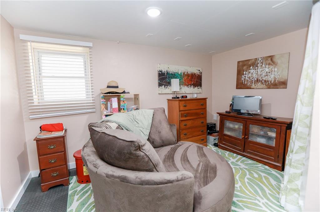 1228 W Ocean View AVE K