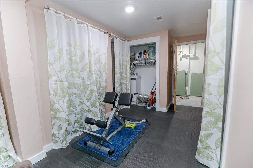 1228 W Ocean View AVE K