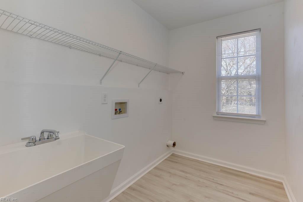 408 George Washington HWY N