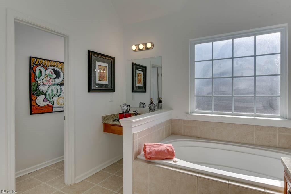 408 George Washington HWY N