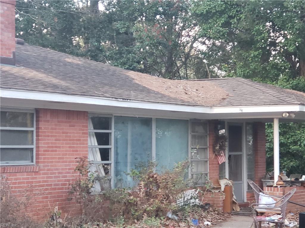 4213 Country Club Circle