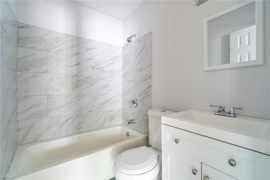 2705 Sewells Point RD