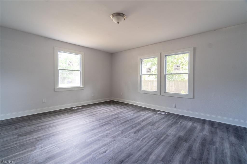 2705 Sewells Point RD