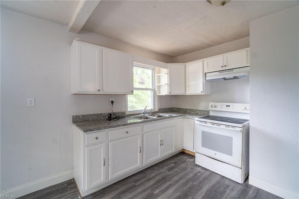 2705 Sewells Point RD