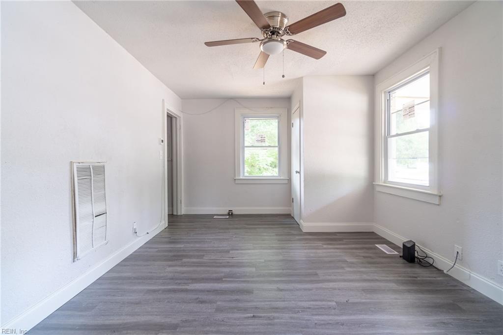 2705 Sewells Point RD