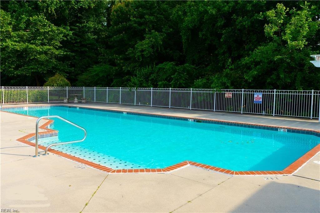 908 Southmoor DR 102