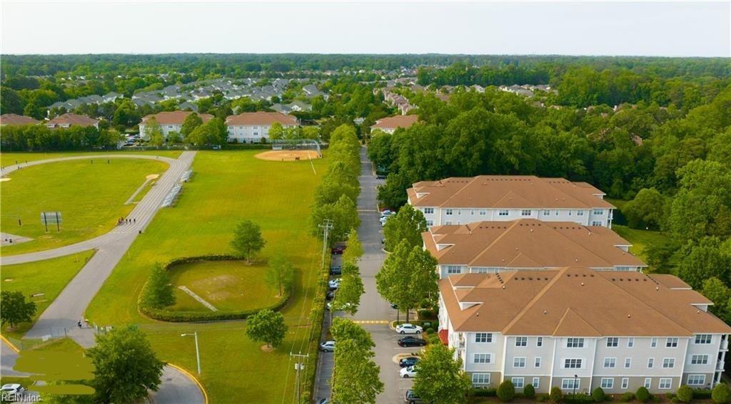 908 Southmoor DR 102