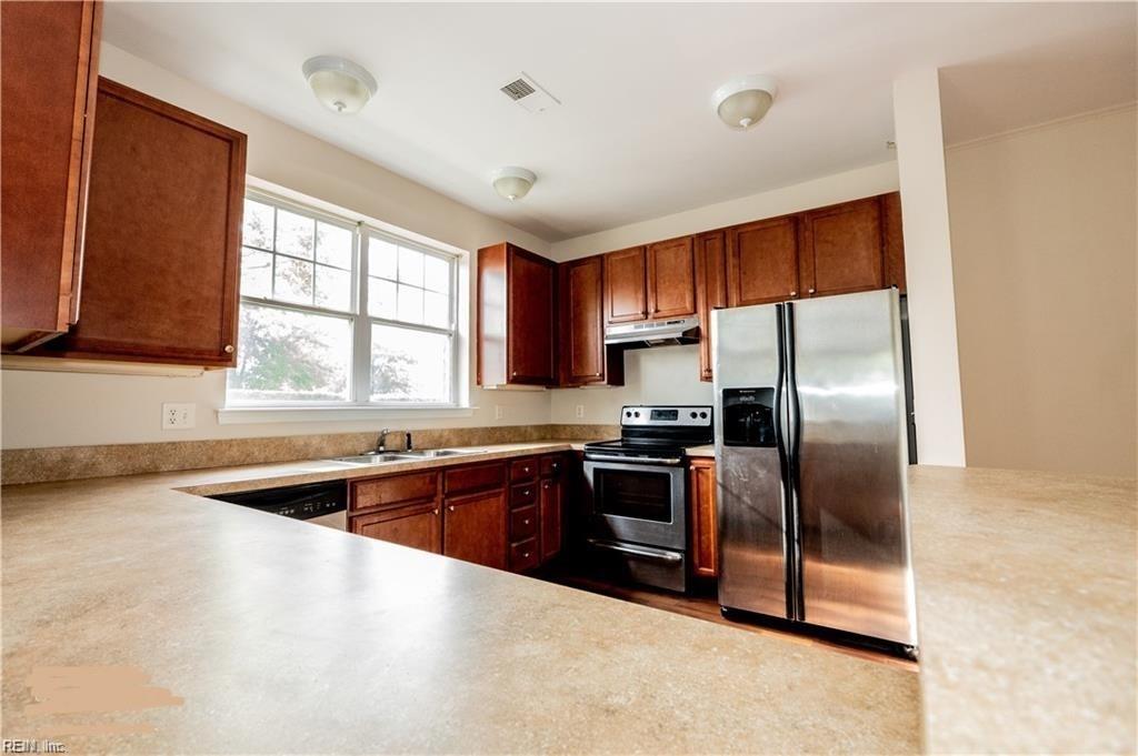 908 Southmoor DR 102