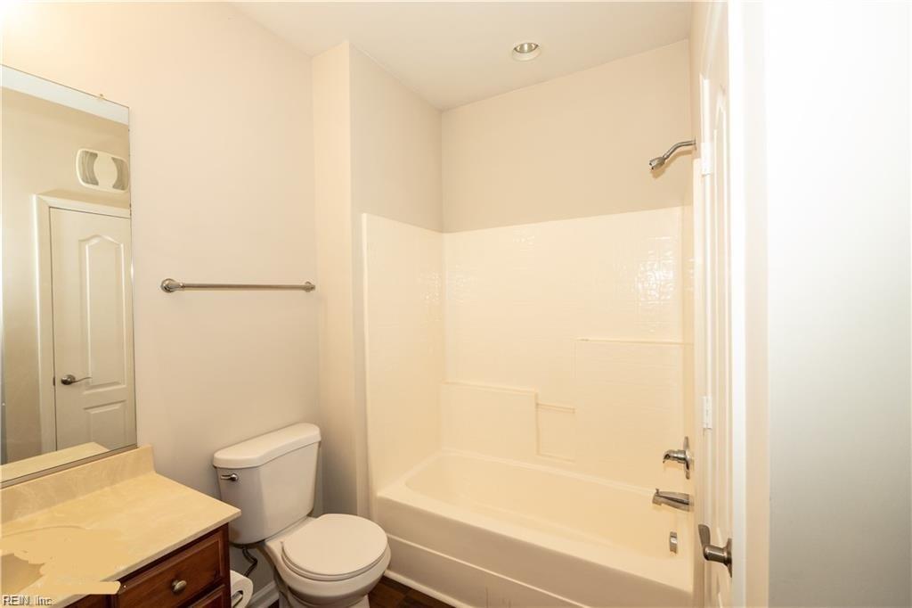 908 Southmoor DR 102