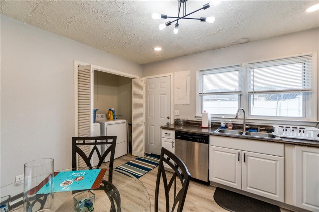 389 Susan Constant DR